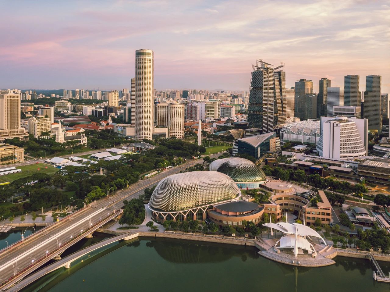 中国企业出海，中西合璧的新加坡是完美试炼场