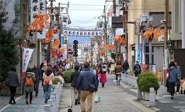 87万华人扎根日本!新政下移民日本利大于弊,这些投资红利藏不住了