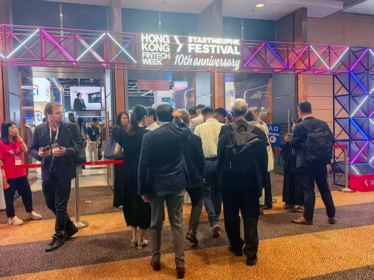 重磅！李家超官宣：香港资本投资者入境计划再放宽！金融科技风口下，内地高