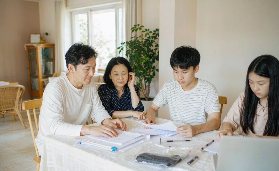 548份申请，159份来自中国：9万美元的圣多美，首年成绩单说明了什么